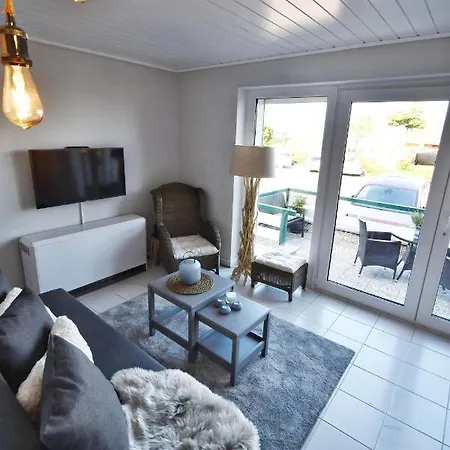 Apartamento Traumhafte-wohnung-in-der-ersten-reihe-direkt-an-der-strandpromenade-mit-eigener-terrasse