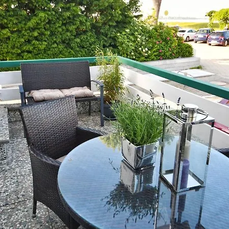 Apartamento Traumhafte-wohnung-in-der-ersten-reihe-direkt-an-der-strandpromenade-mit-eigener-terrasse